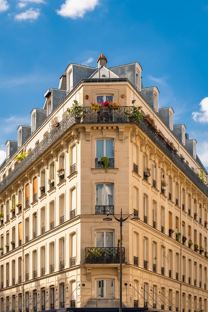 Façade d'un immeuble à Paris 6